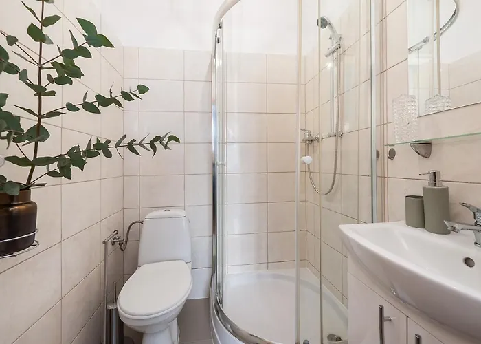Private Bathroom King Room